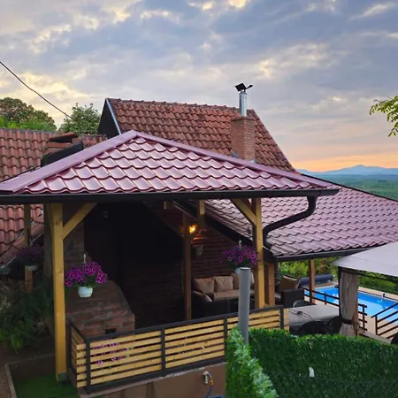 Vikendica Ristic Case de vacanță